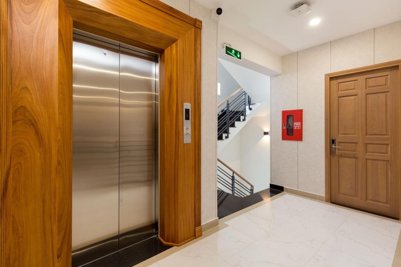 Yours Studio Airport Hotel Ho Chi Minh-stad Buitenkant foto